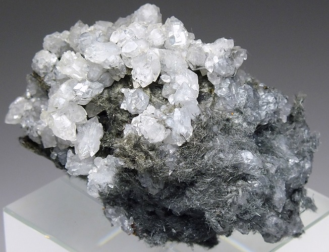 水晶/毛鉱 Q779 ルーマニア - 鉱物標本・隕石標本販売のWeb専門