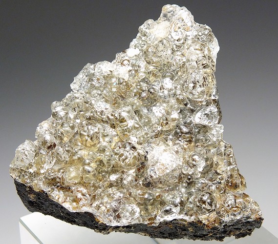 玉滴石 134(強蛍光) ハンガリー - 鉱物標本・隕石標本販売のWeb専門店 
