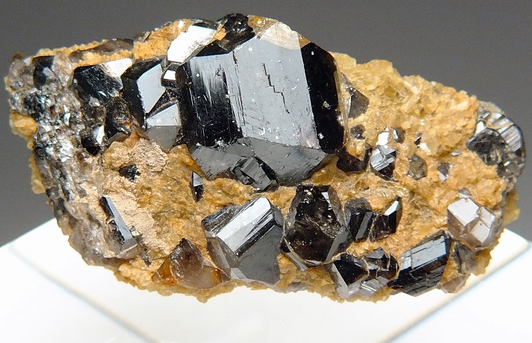 錫石（九連晶）　希少産地　鉱物標本 錫石（九連晶） 希少産地 鉱物標本 【公式通販】