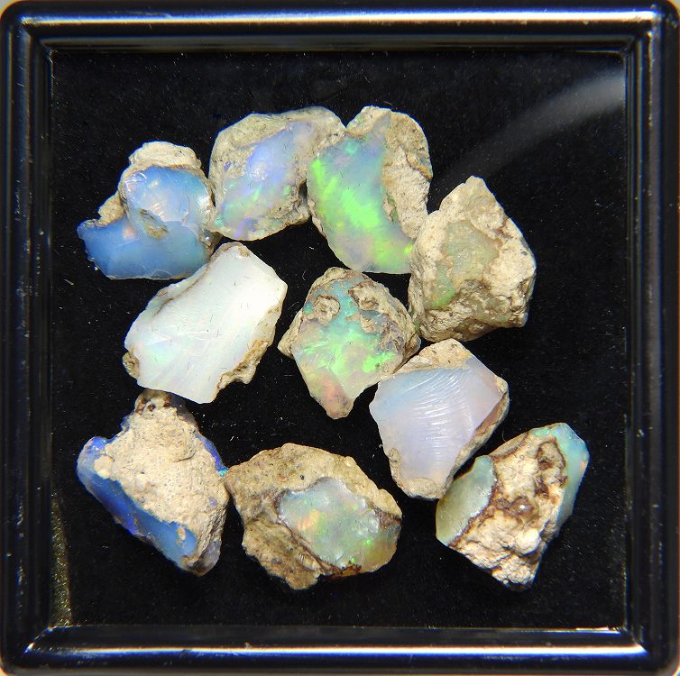 キュートなハンドポリッシュオパール94ct /鉱物標本 【公式通販】